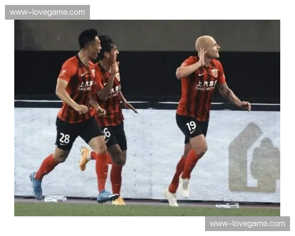 澳大利亚袋鼠军团崇尚英式冲击，阿诺德确认4-4-2平行中场死磕边路传中